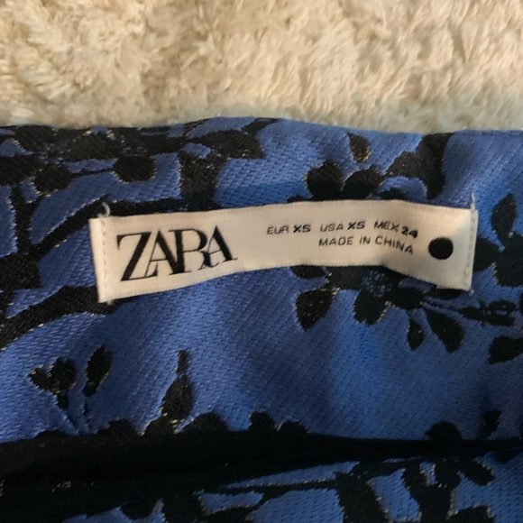 Blue skirt - Picture 2 of 2